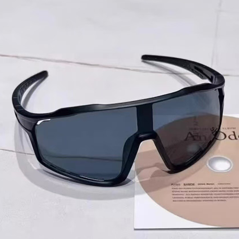 Sports Sunglasses Photochromic Lenses Rimless Panoramic Non-Slip Fit