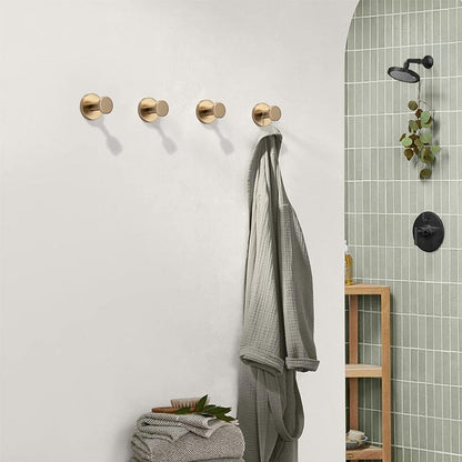 Suction Cup Wall Hook Twist-Lock Holds 15 lb