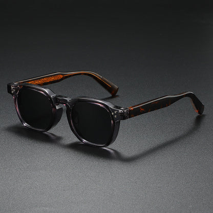Sunglasses UV400 Scratch-Resistant Lenses & Lightweight Frame