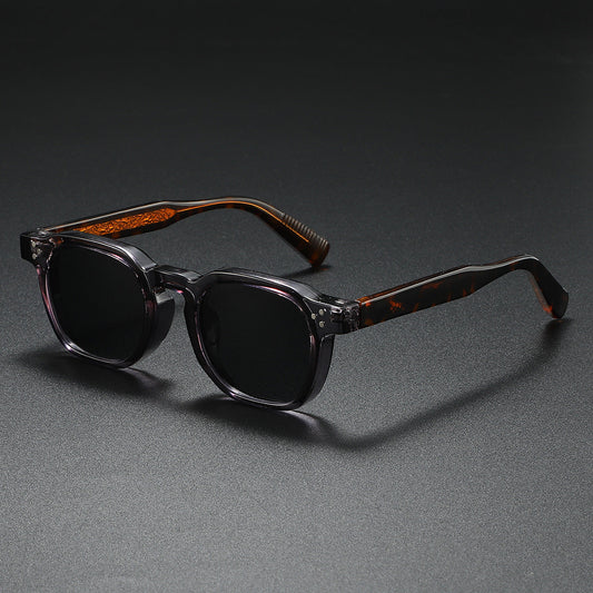 Sunglasses UV400 Scratch-Resistant Lenses & Lightweight Frame