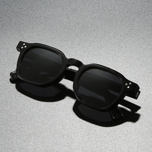 Sunglasses UV400 Scratch-Resistant Lenses & Lightweight Frame