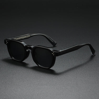 Sunglasses UV400 Scratch-Resistant Lenses & Lightweight Frame