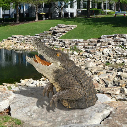 Swamp Gator Statue for Garden Ornamentation