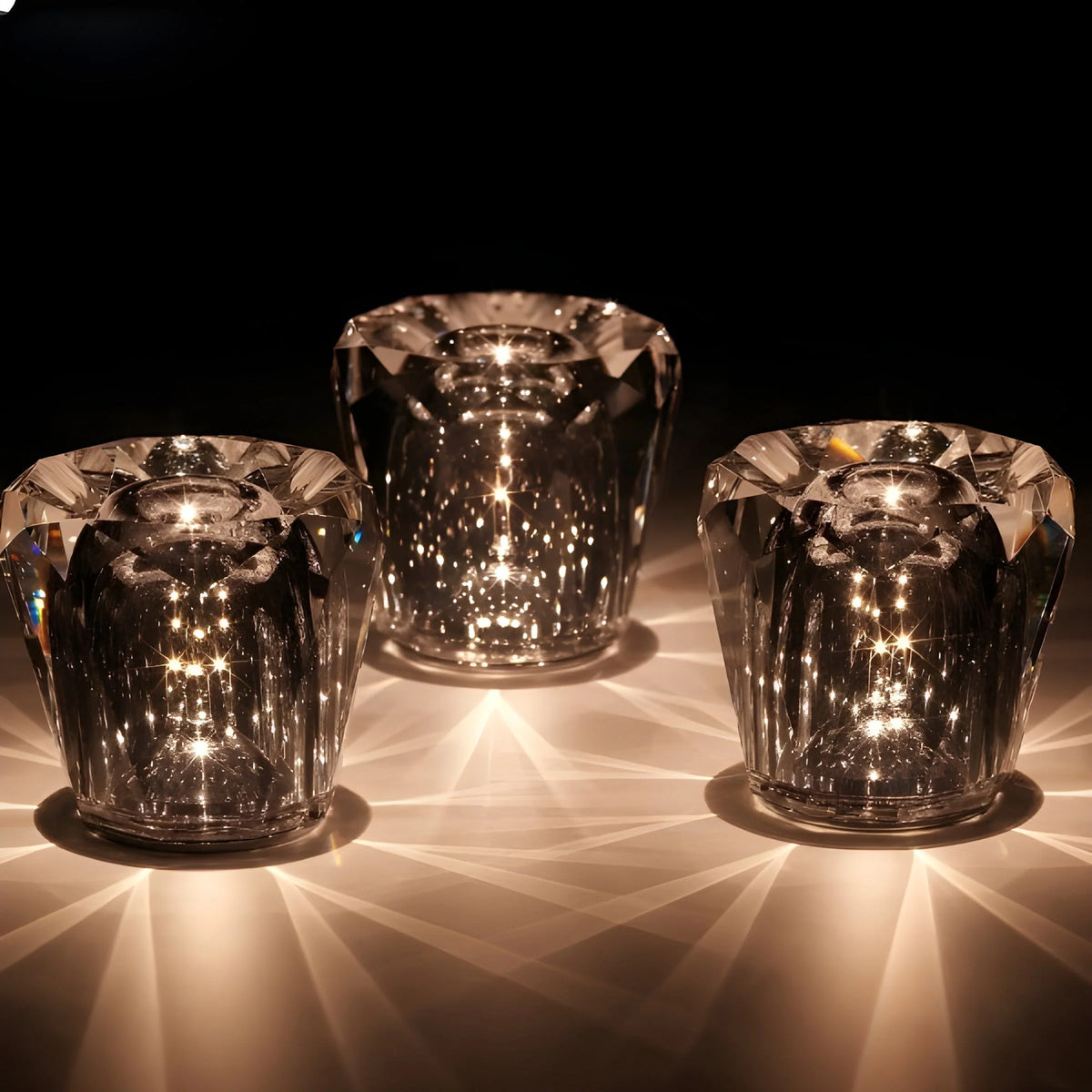 Table Lamp Diamond-Cut USB Rechargeable 12-Hour Runtime