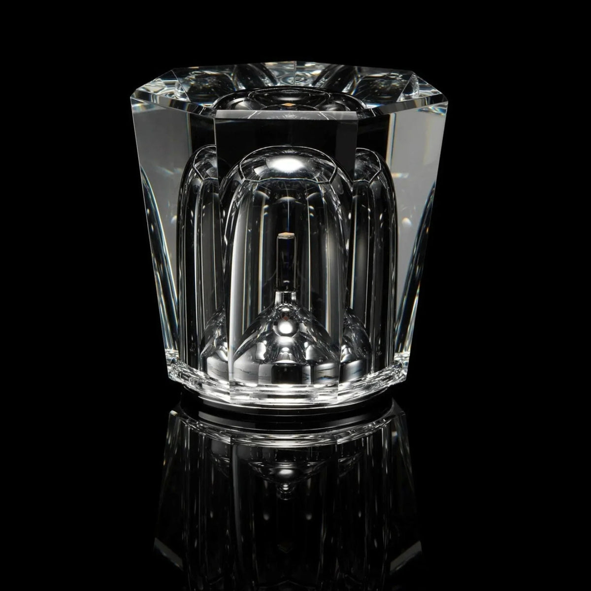 Table Lamp Diamond-Cut USB Rechargeable 12-Hour Runtime