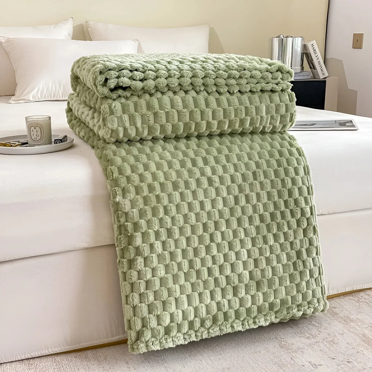 Throw Blanket Quilted Microfiber Lightweight & Warm