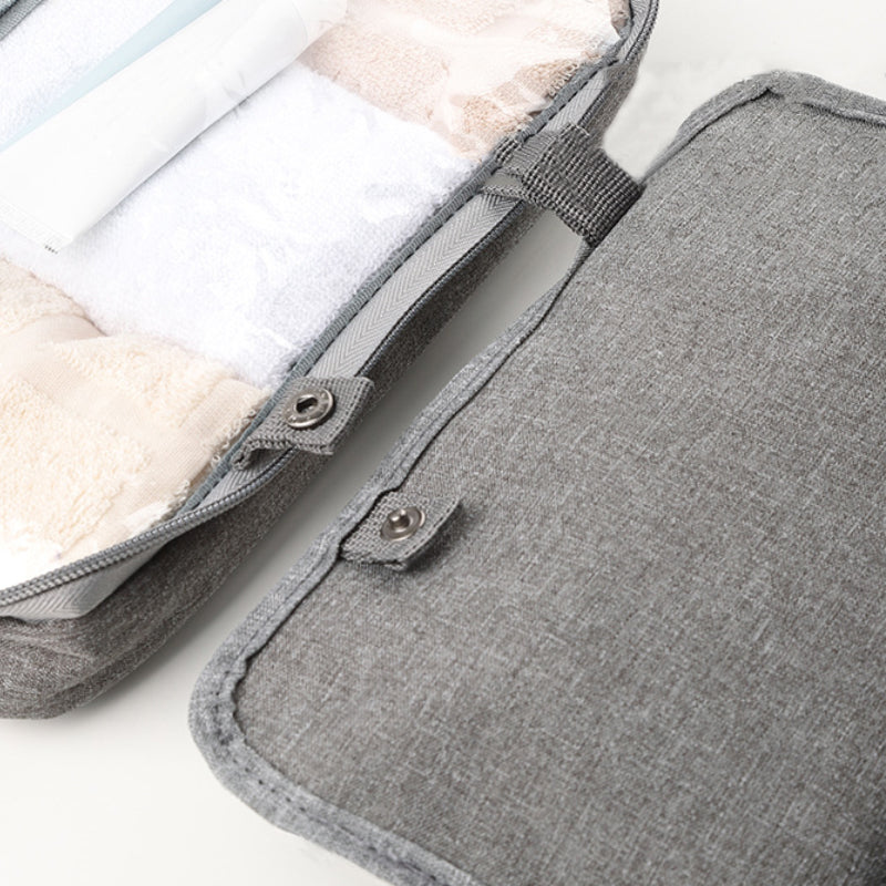 Travel Hanging Toiletry Bag Water-Repellent Oxford Fabric Four Compartments