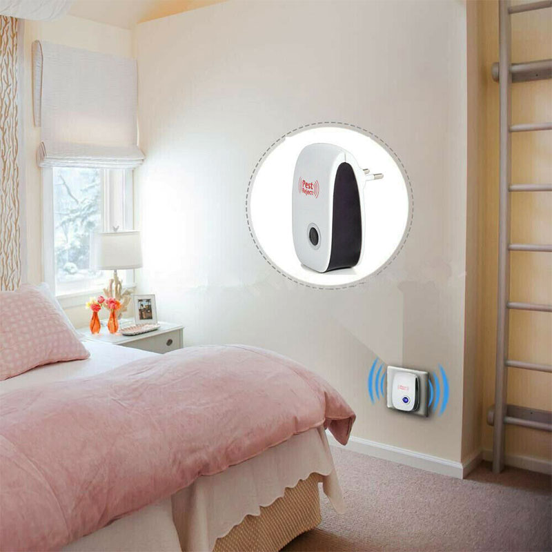 Ultrasonic Pest Repeller Plug-In Chemical-Free Pet-Safe