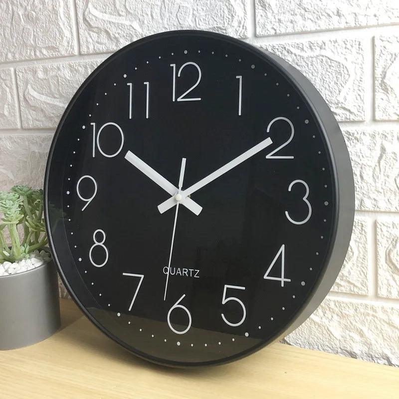 Wall Clock Silent Quartz Movement 11.8-Inch Easy-Read Dial & Glass Cover