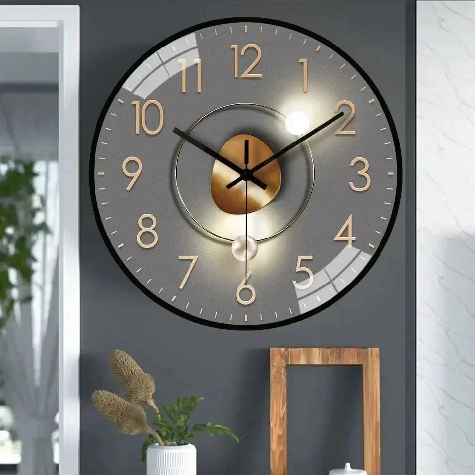 Wall Clock Silent Quartz Movement Minimalist Dial 11.8-Inch