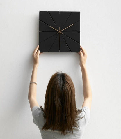 Wall Clock Silent Quartz Movement Modern Minimalist Design 11.8-Inch