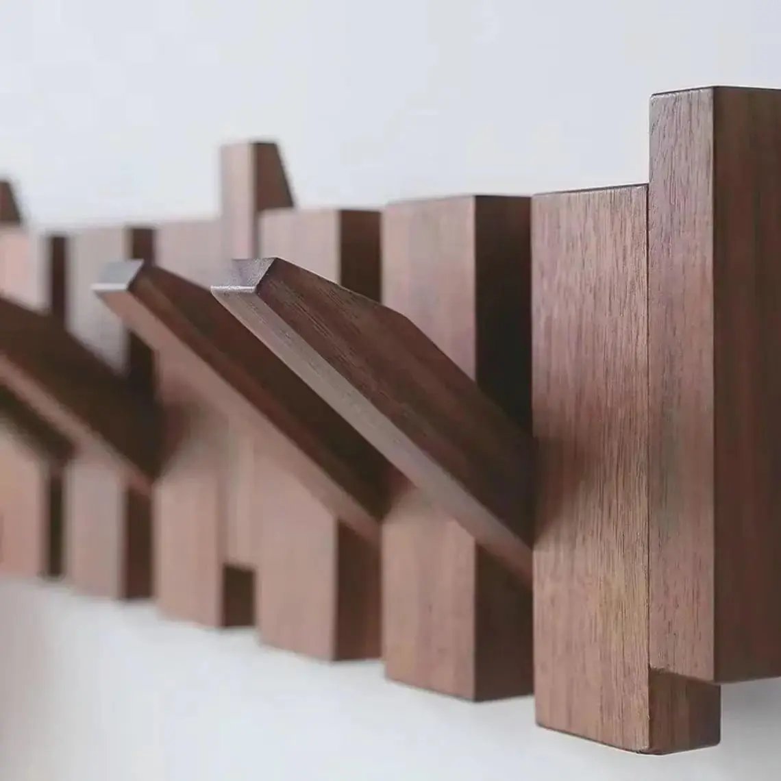 Wall-Mounted Coat Rack 8 Foldable Hooks Sustainable Hardwood