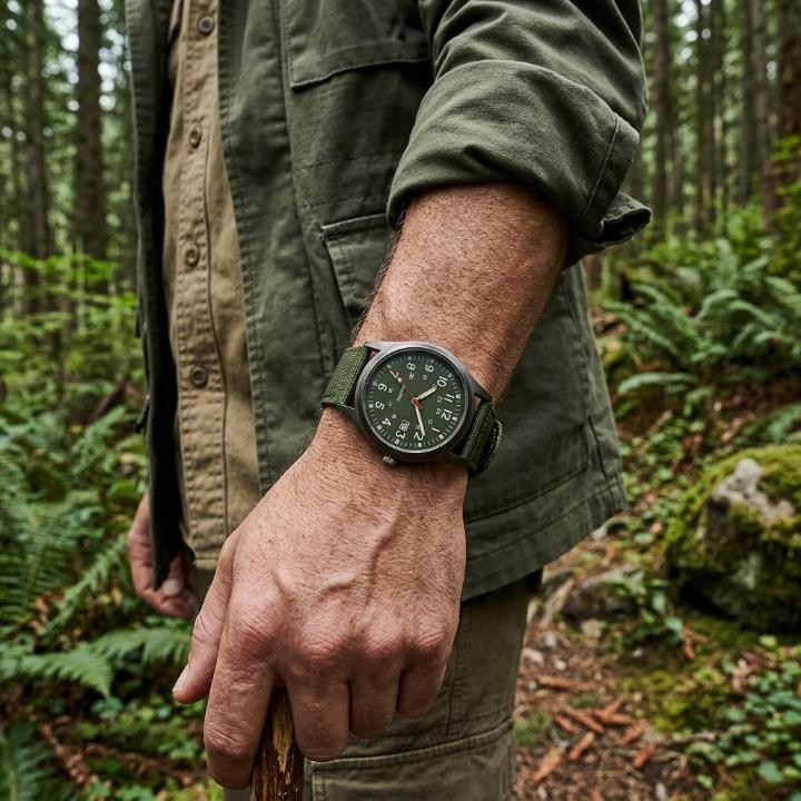 Watch Shock-Resistant Case Luminous Hands Nylon Strap