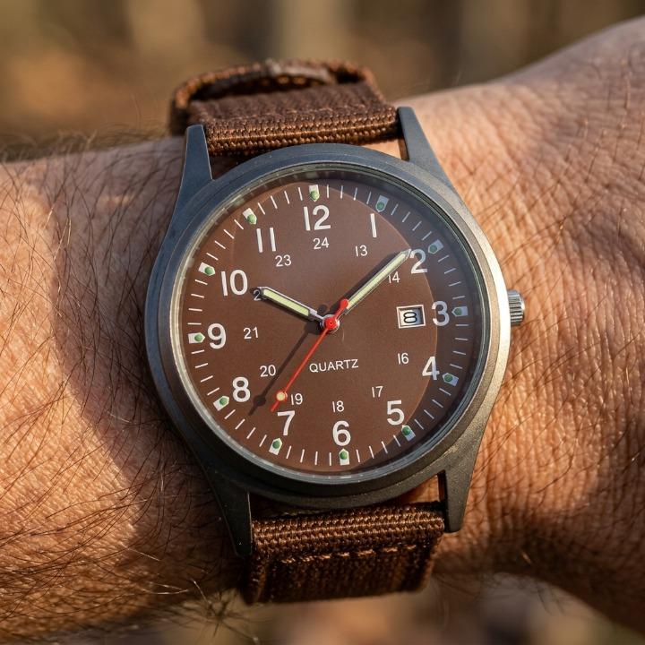 Watch Shock-Resistant Case Luminous Hands Nylon Strap