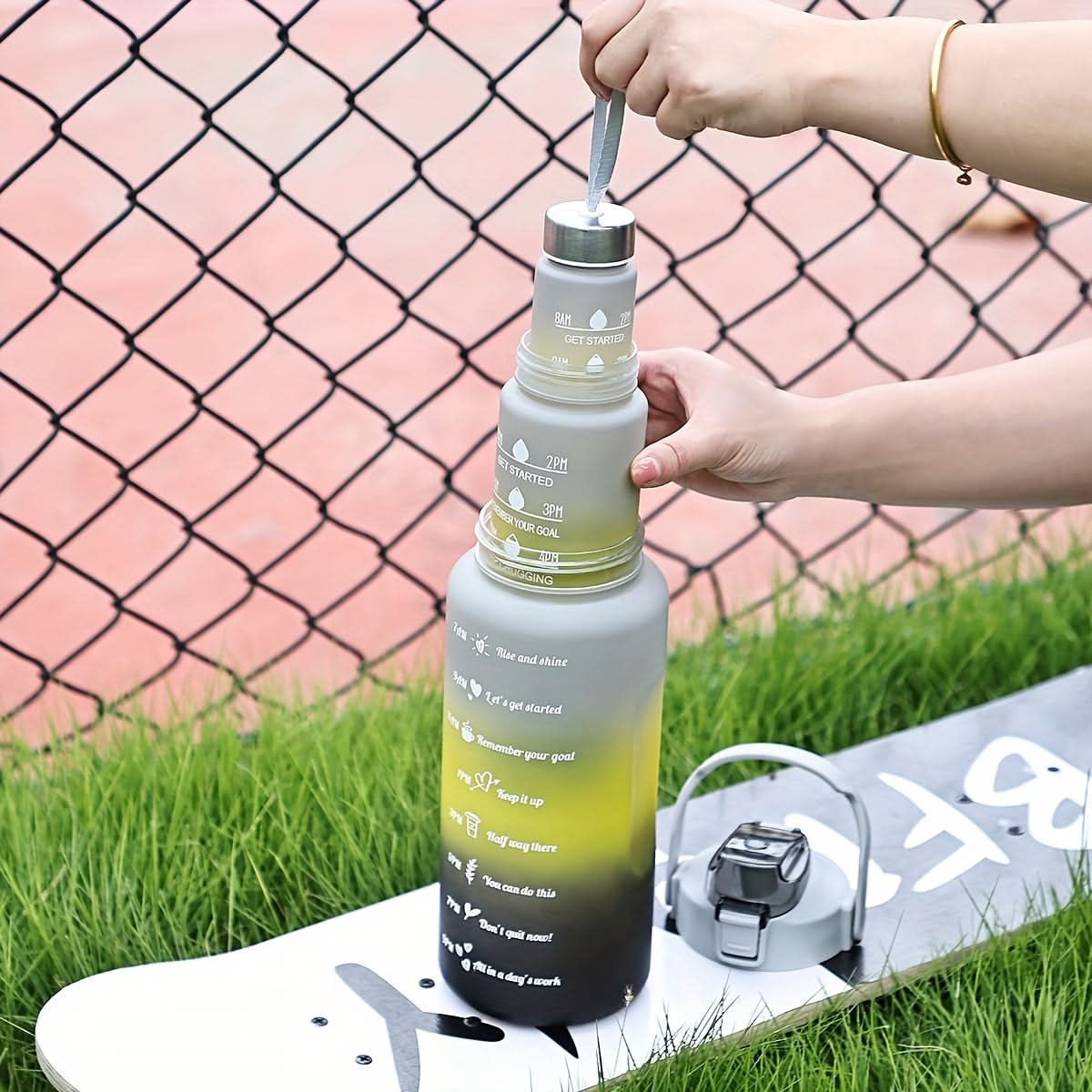 Water Bottle Gradient Leakproof Straw Lid With Time Markers