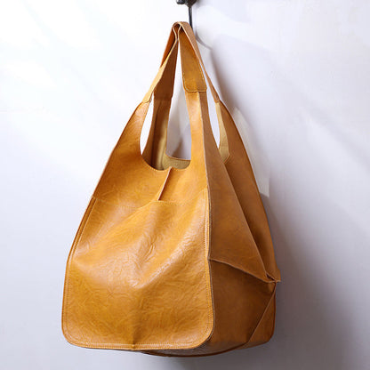Weekender Bag Faux Leather Scratch Resistant Adjustable Straps