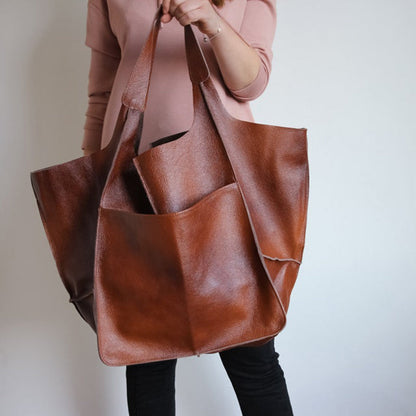 Weekender Bag Faux Leather Scratch Resistant Adjustable Straps