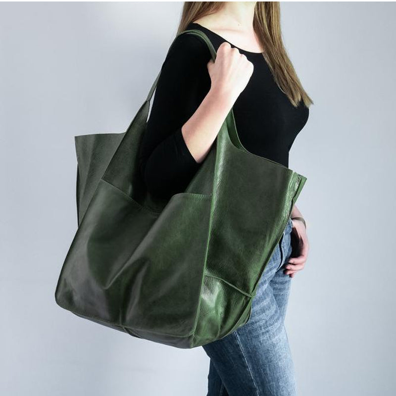 Weekender Bag Faux Leather Scratch Resistant Adjustable Straps