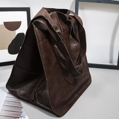 Weekender Bag Faux Leather Scratch Resistant Adjustable Straps
