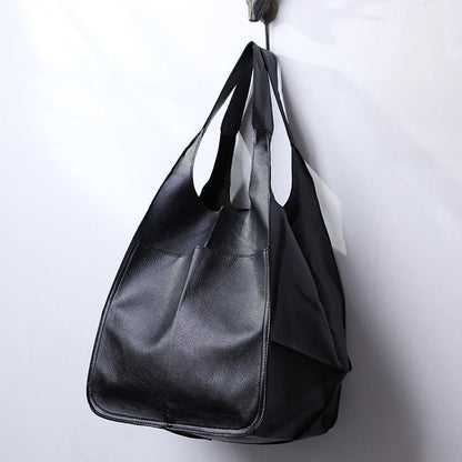 Weekender Bag Faux Leather Scratch Resistant Adjustable Straps
