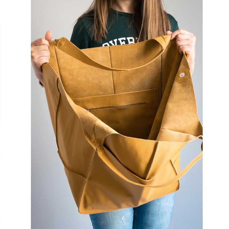 Weekender Bag Faux Leather Scratch Resistant Adjustable Straps