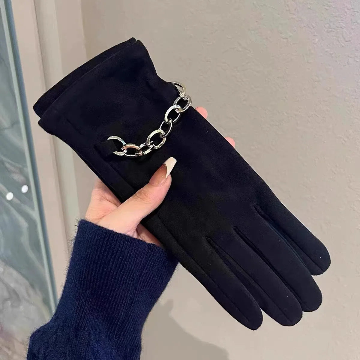 Women's Leather Gloves Touchscreen Compatible Buckle Detail